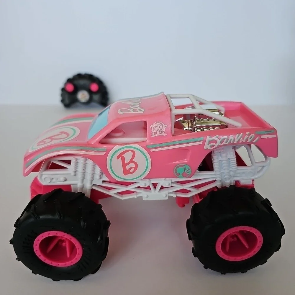 Modern Hot Wheels Barbie Monster Truck RC Remote Control Pink 1:24 HNV02 Toy Car